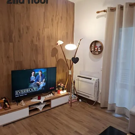 Don House * Golem (Tirana)