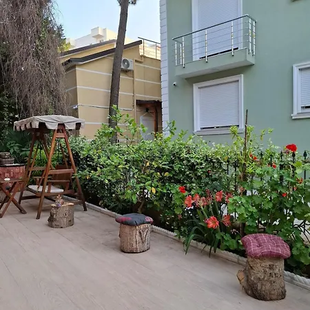 Villa Don House Golem (Tirana)