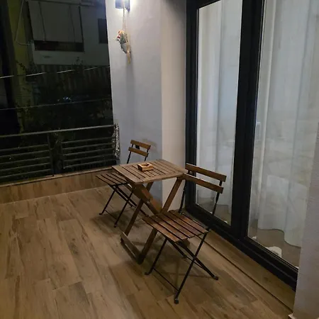 Don House Golem (Tirana)