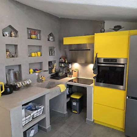 Don House Villa Golem (Tirana)