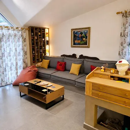 Don House Villa Golem (Tirana)