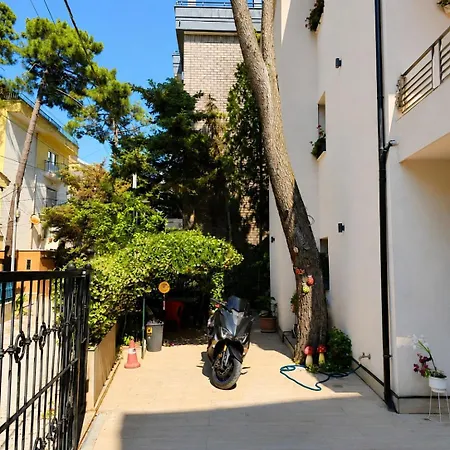 Don House Villa Golem (Tirana)